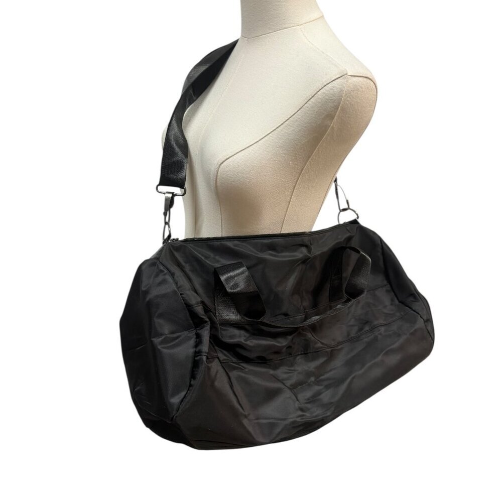 HALARA Black Weekender Gym Duffel Bag One Size – NWT